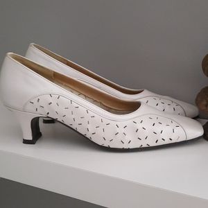 Vintage White cut out shoes